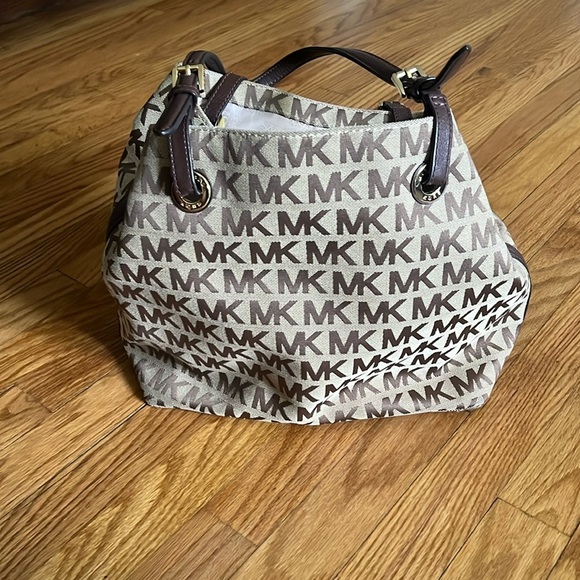 Michael Kors Bag - Picture 1 of 6